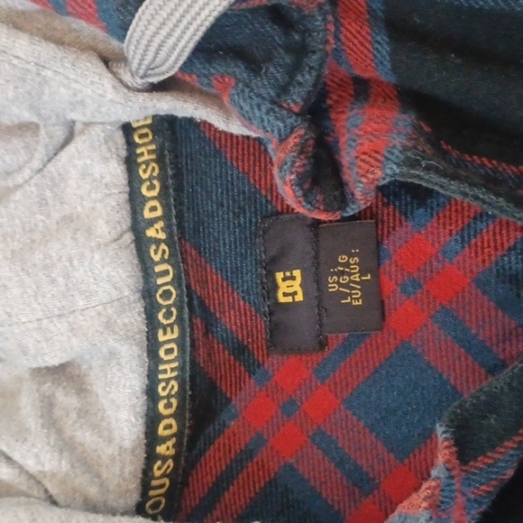 DC Vintage Red and Black Plaid Hoodie  Grunge Skater - Picture 2 of 7